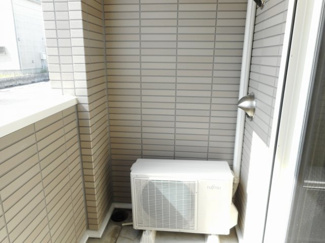 【バルコニー】 | アビタシオン・ＡＹＡⅠ | お洗濯にも便利なバルコニー付き