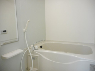 【浴室】 | アビタシオン・ＡＹＡⅠ | 落ち着いた空間のお風呂です