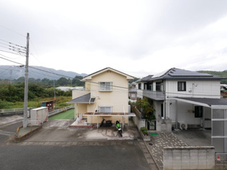 【展望】 | 甲府市下向山町 平成5年築 内外装一新 南東角地 車2台 | 2階から南西側を望む