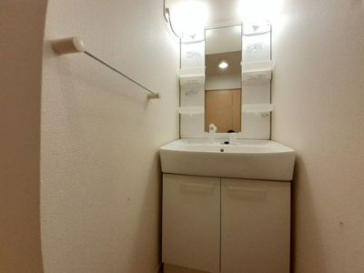 【洗面所】 | ブレイブコートⅡ | 広い洗面スペース