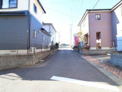 【前面道路含む現地写真】 | 岡崎市真伝町字寒風戸建