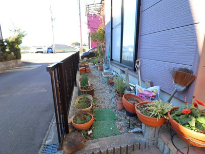 【庭】 | 岡崎市真伝町字寒風戸建