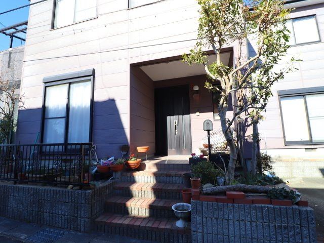 岡崎市真伝町字寒風戸建のエントランス