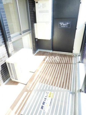 【バルコニー】 | プレサンス心斎橋ニスト
