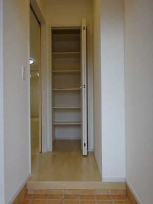 【玄関】 | フィオーレヒルⅣ