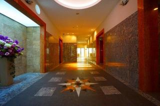 アーバンフラッツ瓦町のエントランス