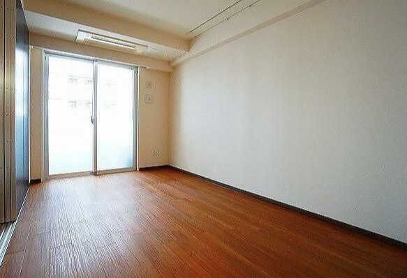 アーバンフラッツ瓦町の寝室