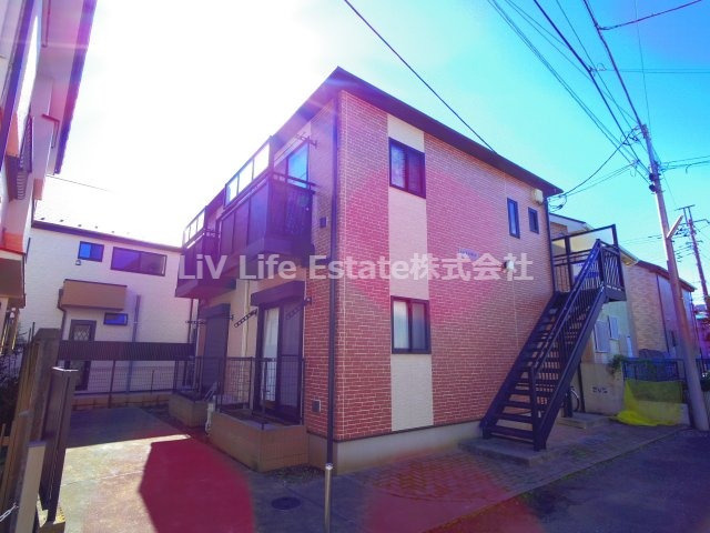 ラ　パトリアの外観