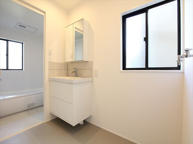 【独立洗面台】の画像