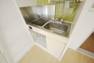 【キッチン】 | スカイピアみずほ台 | コンパクトなキッチンで掃除もラクラク
