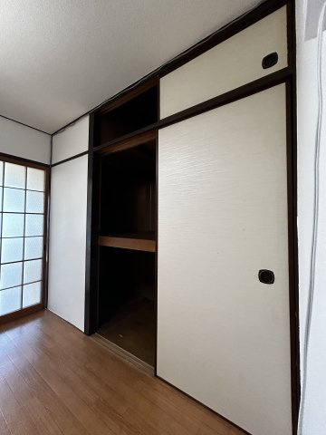 田中町住宅2号棟の収納