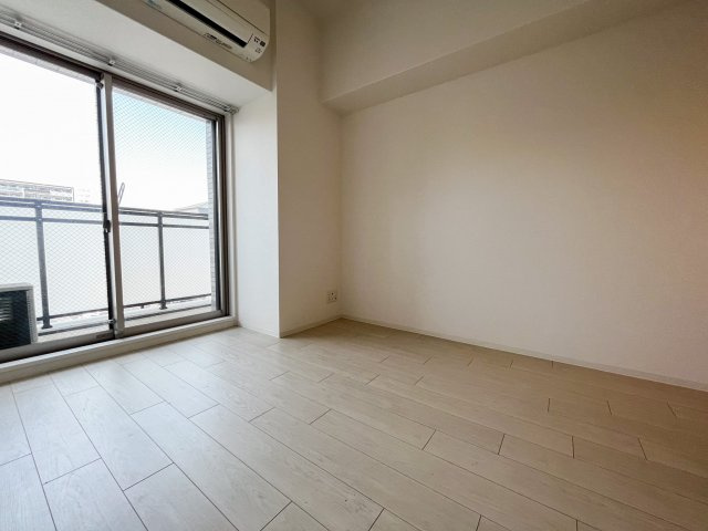 エスプレイス大阪ガルフレジデンスの居間・リビング