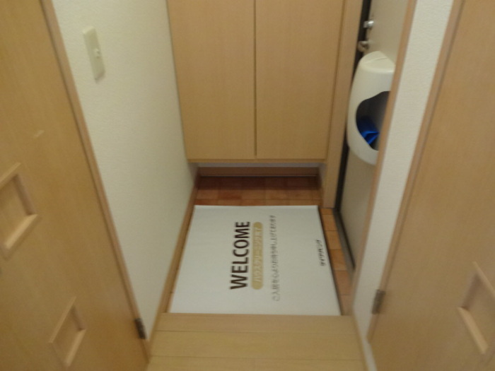 【玄関】
