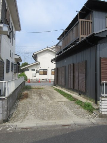 中古戸建　熊谷市柿沼448-20（リフォーム住宅）の駐車場