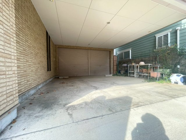 前橋市若宮町四丁目既存住宅の駐車場