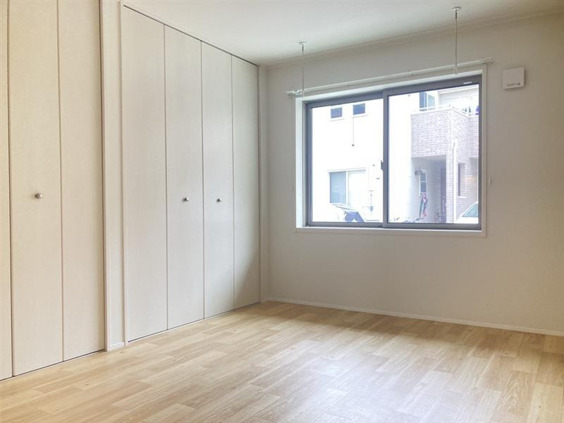 プラザN．J．Bの居間・リビング|洋室