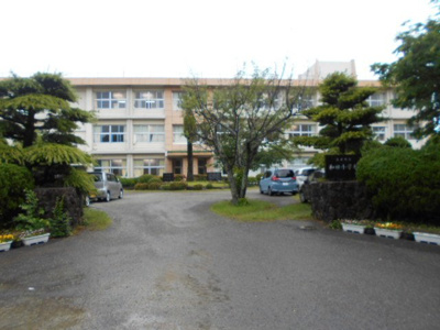 【周辺】 | ウエスト・コリーヌⅡ | 和田小学校様まで600m