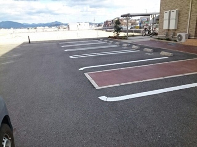 【駐車場】 | ウエスト・コリーヌⅡ