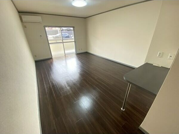 ソフィアライト　　刈谷市の賃貸ならクラスホーム刈谷店の居間・リビング|同物件の別部屋になります。