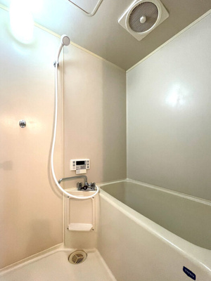 【浴室】 | フラット Ⅰ | 浴室