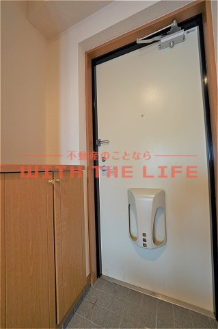 サンピーノ【キャッシュバック対象物件】の玄関|落ち着いた玄関です