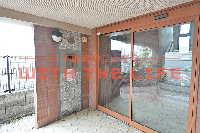 サンピーノ【キャッシュバック対象物件】のエントランス|毎日通るエントランスはこのようになっています