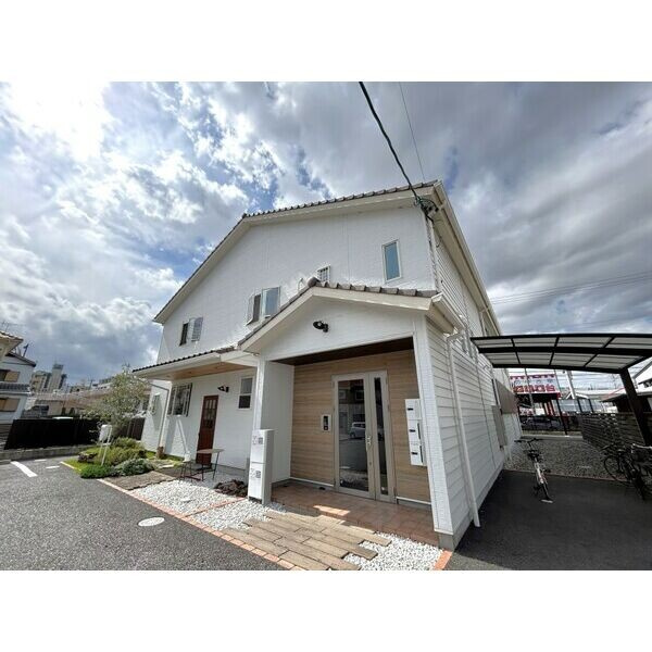 charm hakujyuの外観