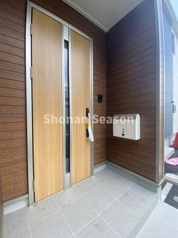 【玄関】 | 内覧の際には新生活をイメージしながら隅々までご覧くださいね♪