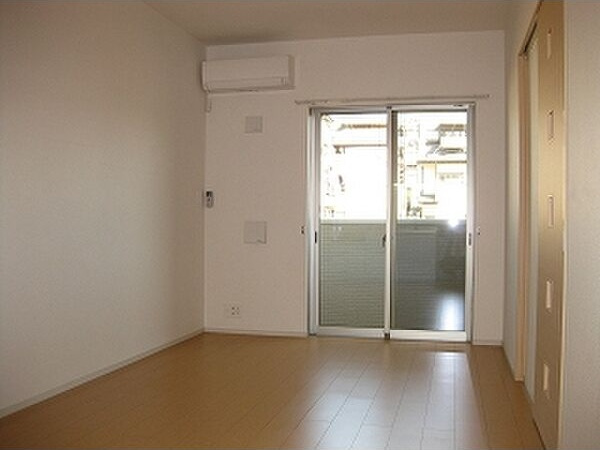 インノバールの居間・リビング