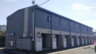 【外観】 | レオパレスウェル春日 | 落ち着いた雰囲気の外観です