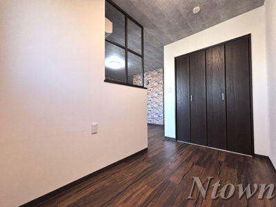 【その他】 | Patina中村本町 | ゆったりした洋室です