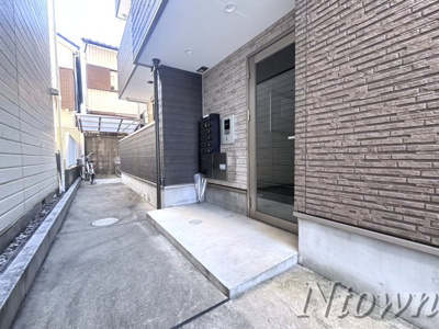 【エントランス】 | Patina中村本町 | 清潔なエントランスです