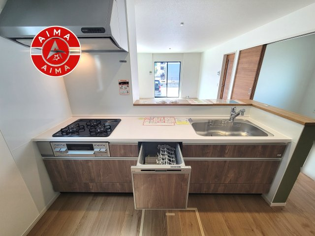 福岡市東区三苫2丁目第6-3棟(1号棟)のキッチン|キッチン。グリル・食器洗い乾燥機・浄水器も完備。