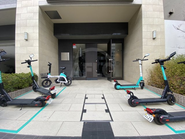 エスリード難波グレイスのエントランス| エスリード難波グレイス　エントランスアプローチ