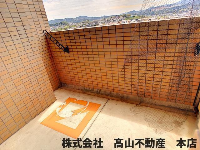 ロイヤルヒルズタワーのバルコニー