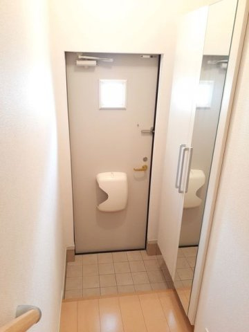 フィオーレライツ早鈴　Ⅱの玄関