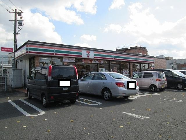 グランド　パイン　ヴィラ　Ⅱの周辺|セブンイレブン西都城駅前店まで750m
