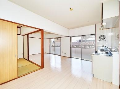大沢マンションの居間・リビング|※お部屋により仕様が異なる場合があります。