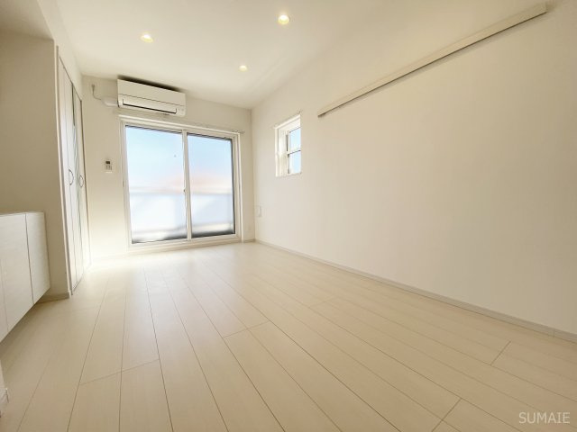 リブリ・宮原の寝室|きれいなフローリングです！