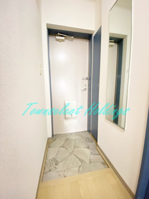 【玄関】 | スプルース湘南 | うれしい姿見鏡つき♪