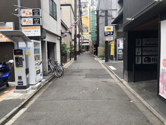 【前面道路含む現地写真】 | 四条河原町　事業用地