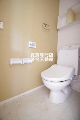 【トイレ】 | リバーサイドカネヤマ | 清潔感のあるトイレ