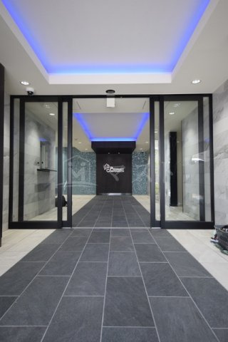 プレサンス梅田北ディアのエントランス