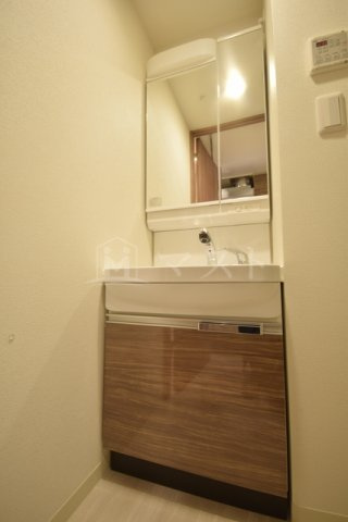 プレサンス梅田北ディアの洗面所