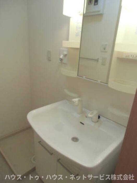 シャルマンおおたかの森の洗面所