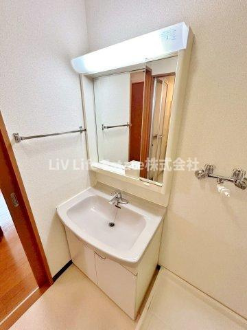 エコタワーバオバブの洗面所