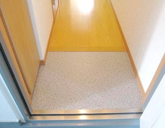 アンプルール フェール 戸田公園 の玄関