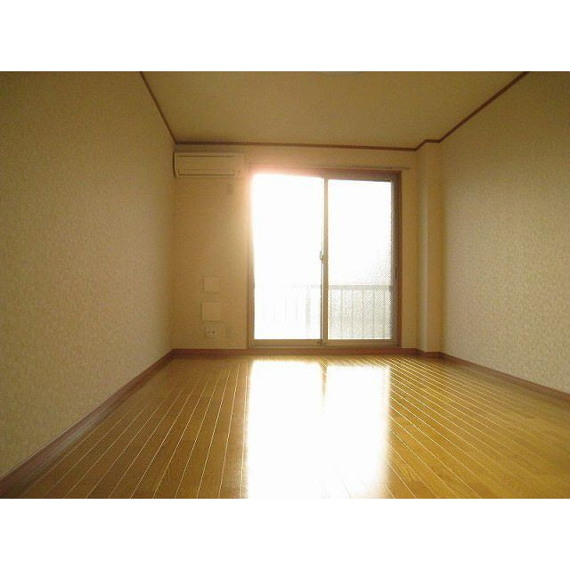 アンプルール フェール 戸田公園 の居間・リビング