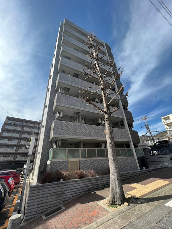 エスリード中山手県庁前の外観