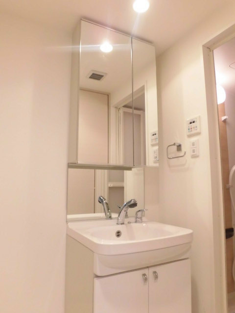 エスリード中山手県庁前の洗面所